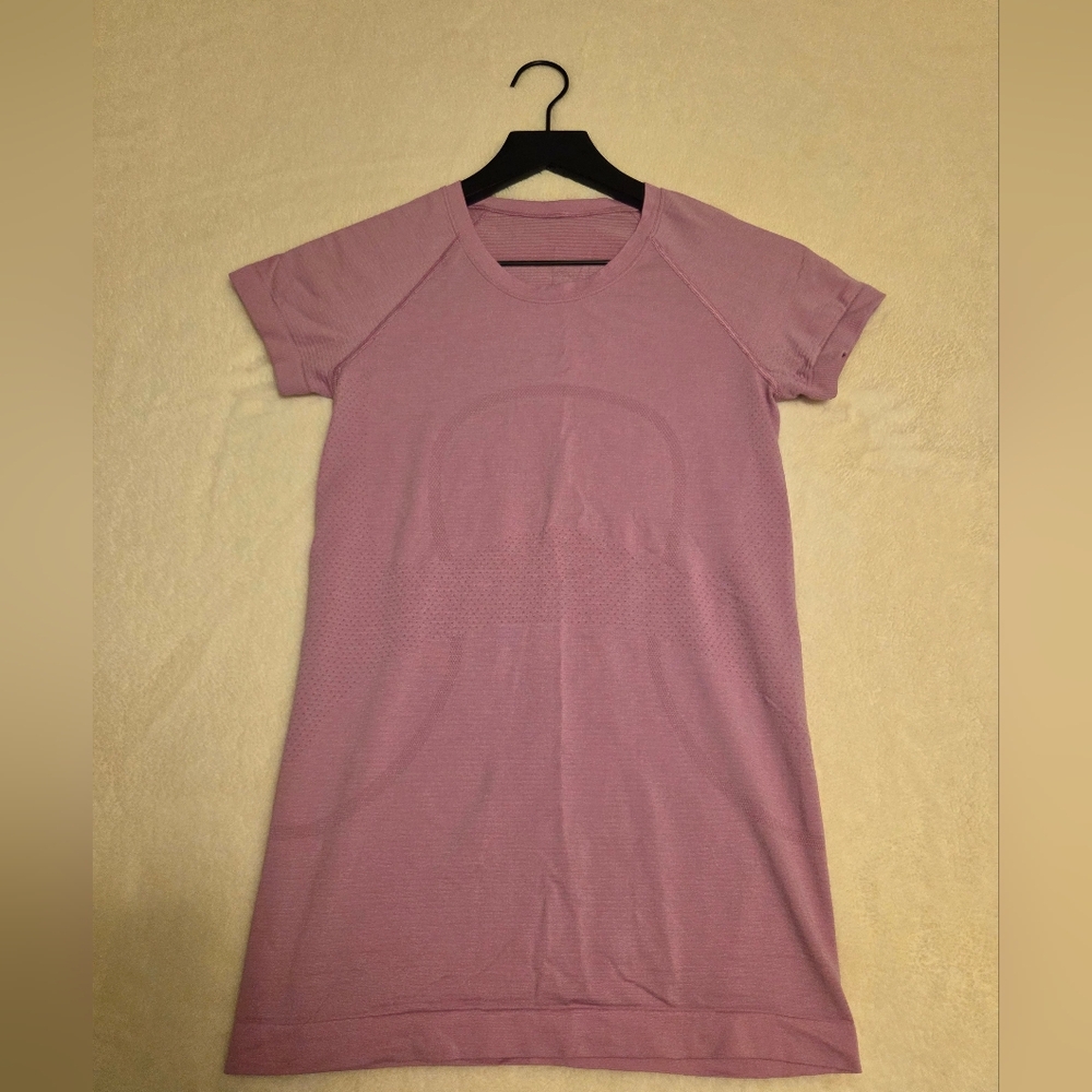 Lululemon Swiftly Tech Short-Sleeve Shirt 2.0 Hip Length, 4